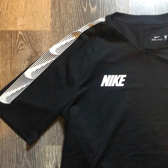 Nike dri fit women's v neck top - Picture 2 of 4